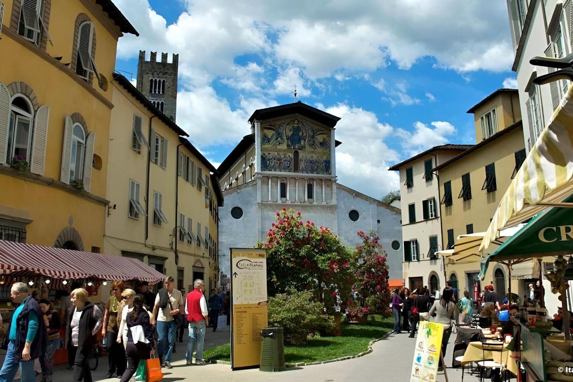 Cortile In Centro - Charm Suite Heart Of Lucca Exterior photo