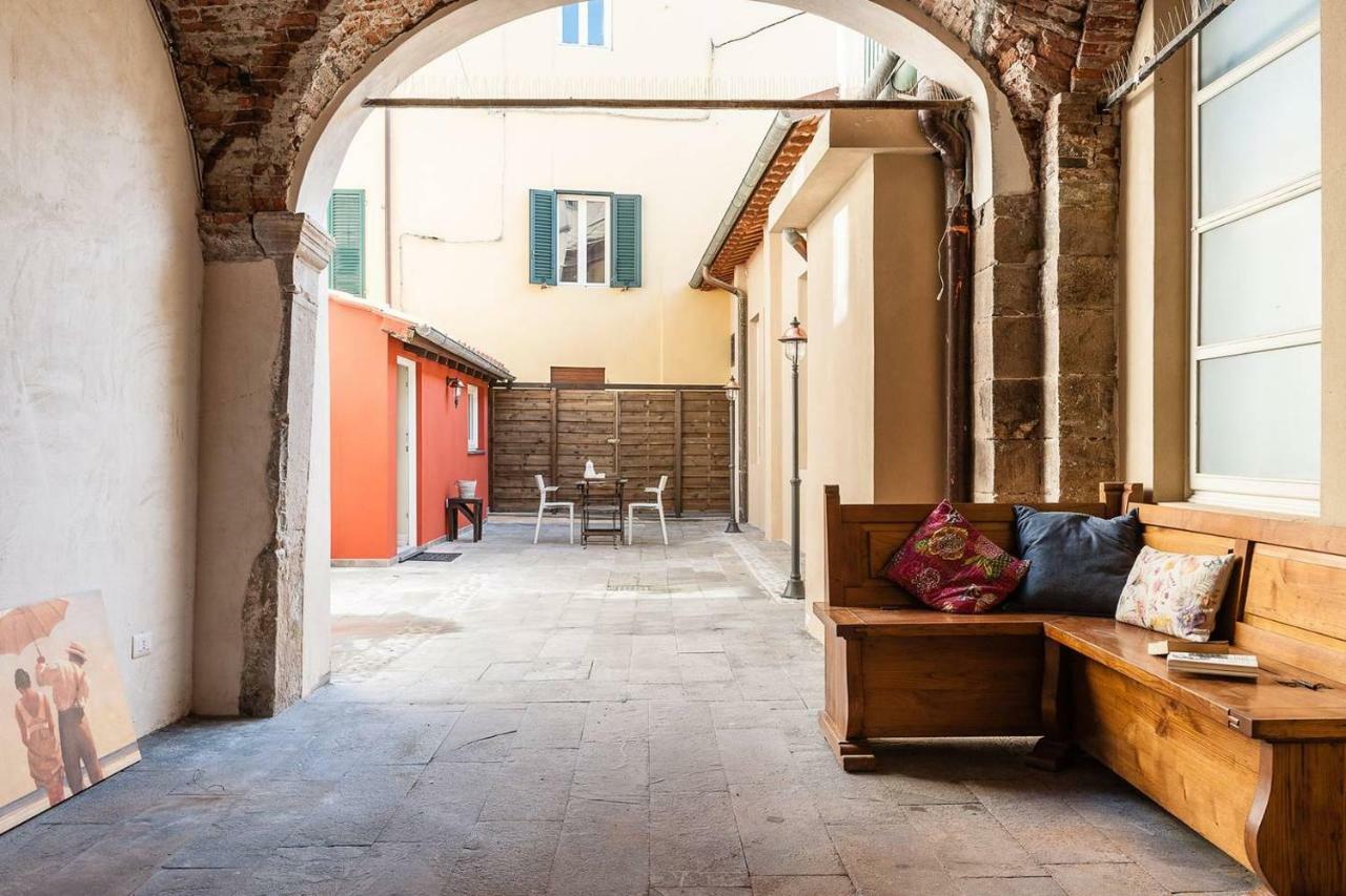 Cortile In Centro - Charm Suite Heart Of Lucca Exterior photo